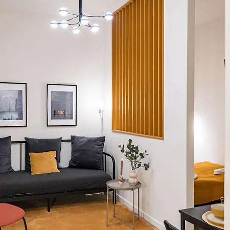 Double Shot * Budapešť